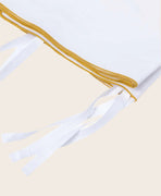 Petite housse de coussin Bora et son bourdon coloré