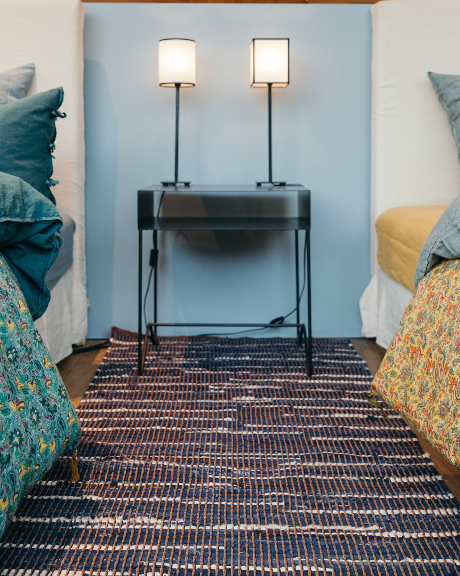 Lory table lamp