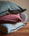 Housse de coussin Maya bourdon noir