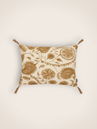 Housse de coussin en coton brodé inspirée de l'art du suzani couleur Canelle