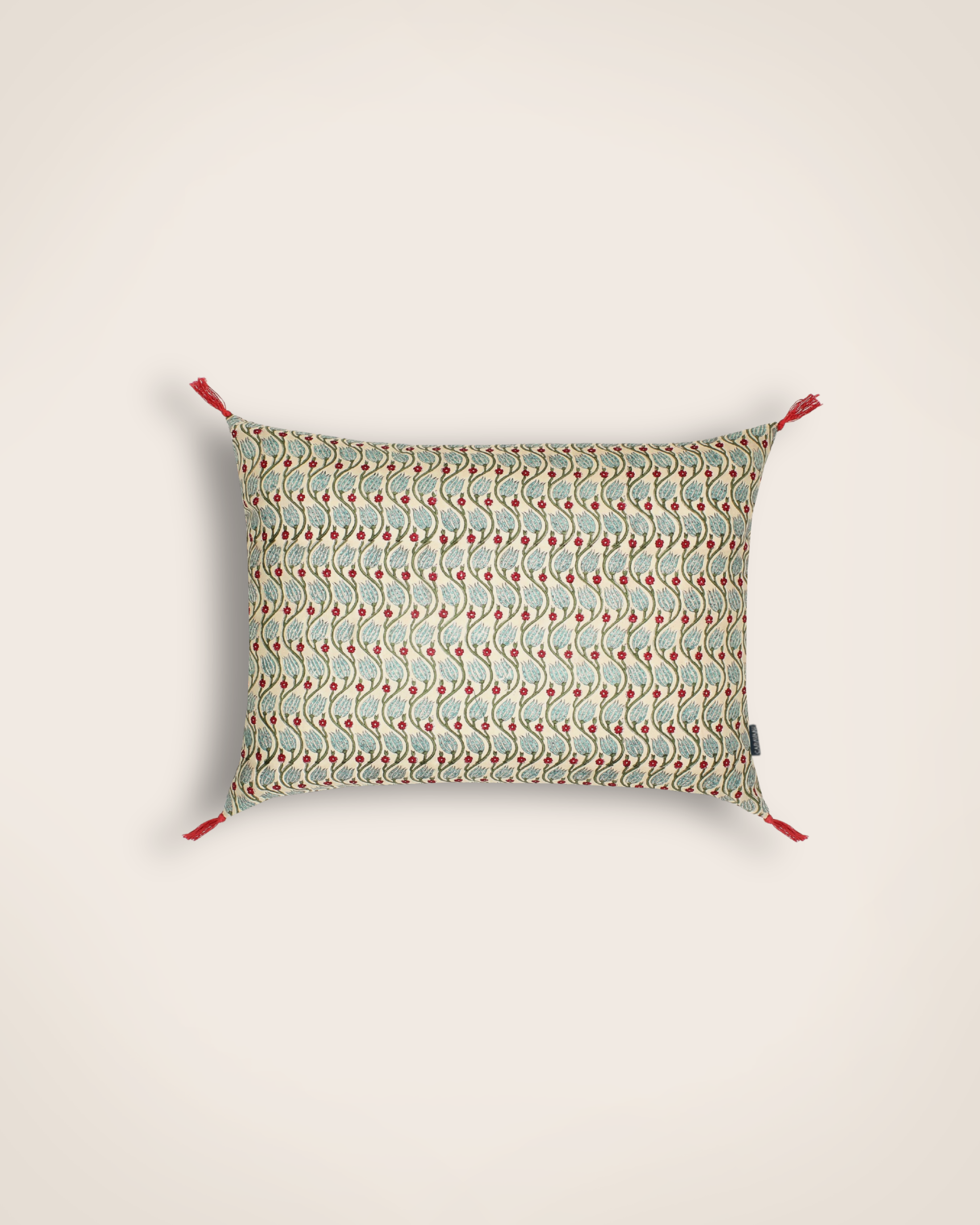 Housse de coussin Tullio avec pompoms imprimés à la main