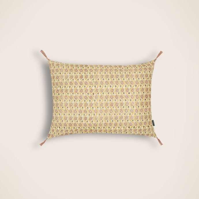 Housse de coussin Tullio Nude avec pompoms imprimés à la main