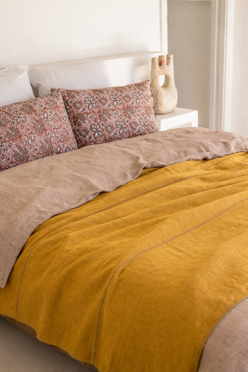 Lana bedspread