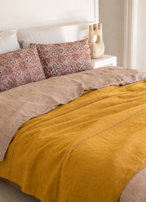 Lana bedspread