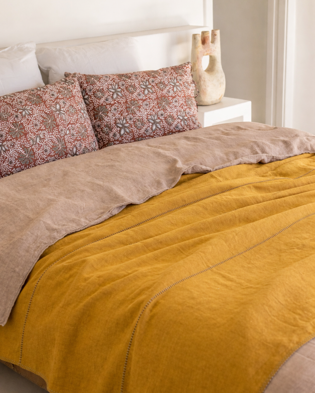 Lana bedspread