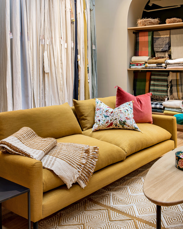 Mira sofa