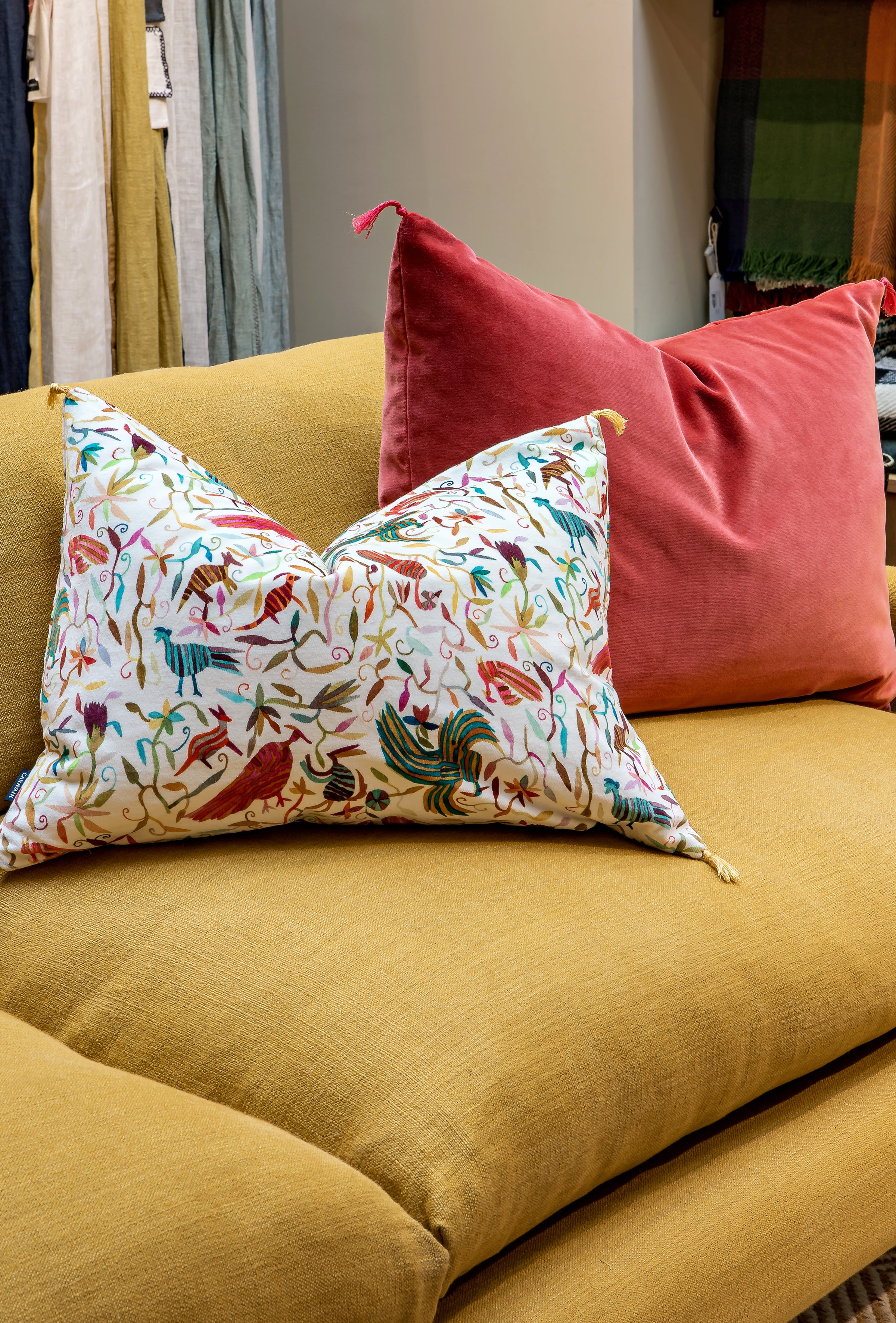 Mira sofa
