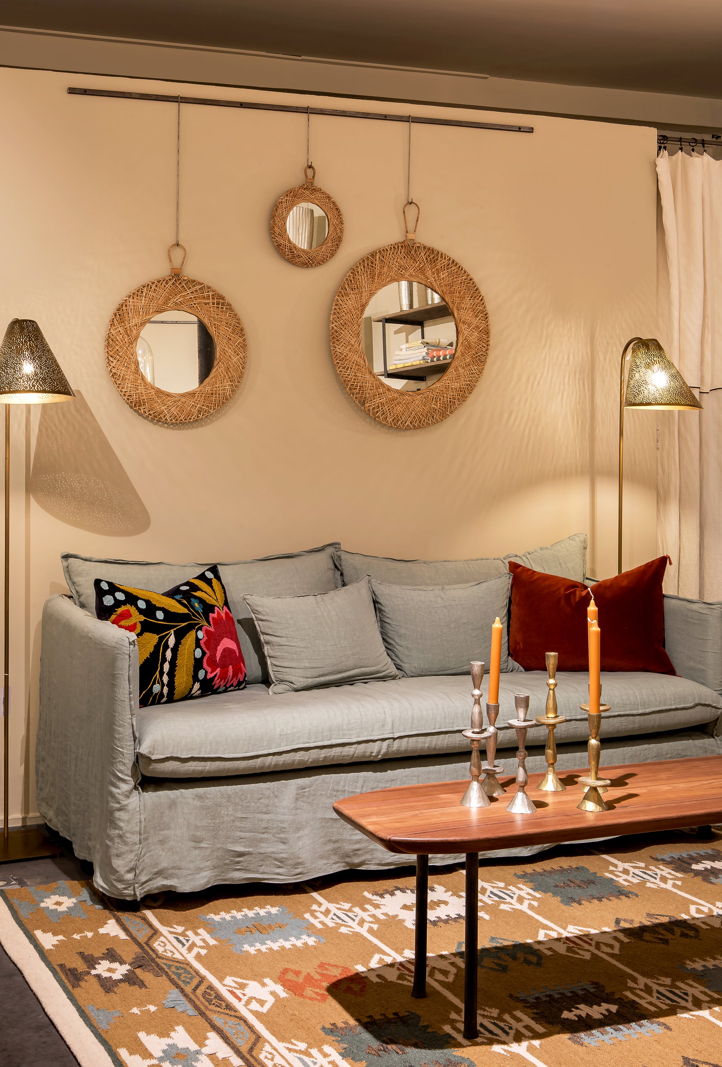 Holi sofa - 2 seater