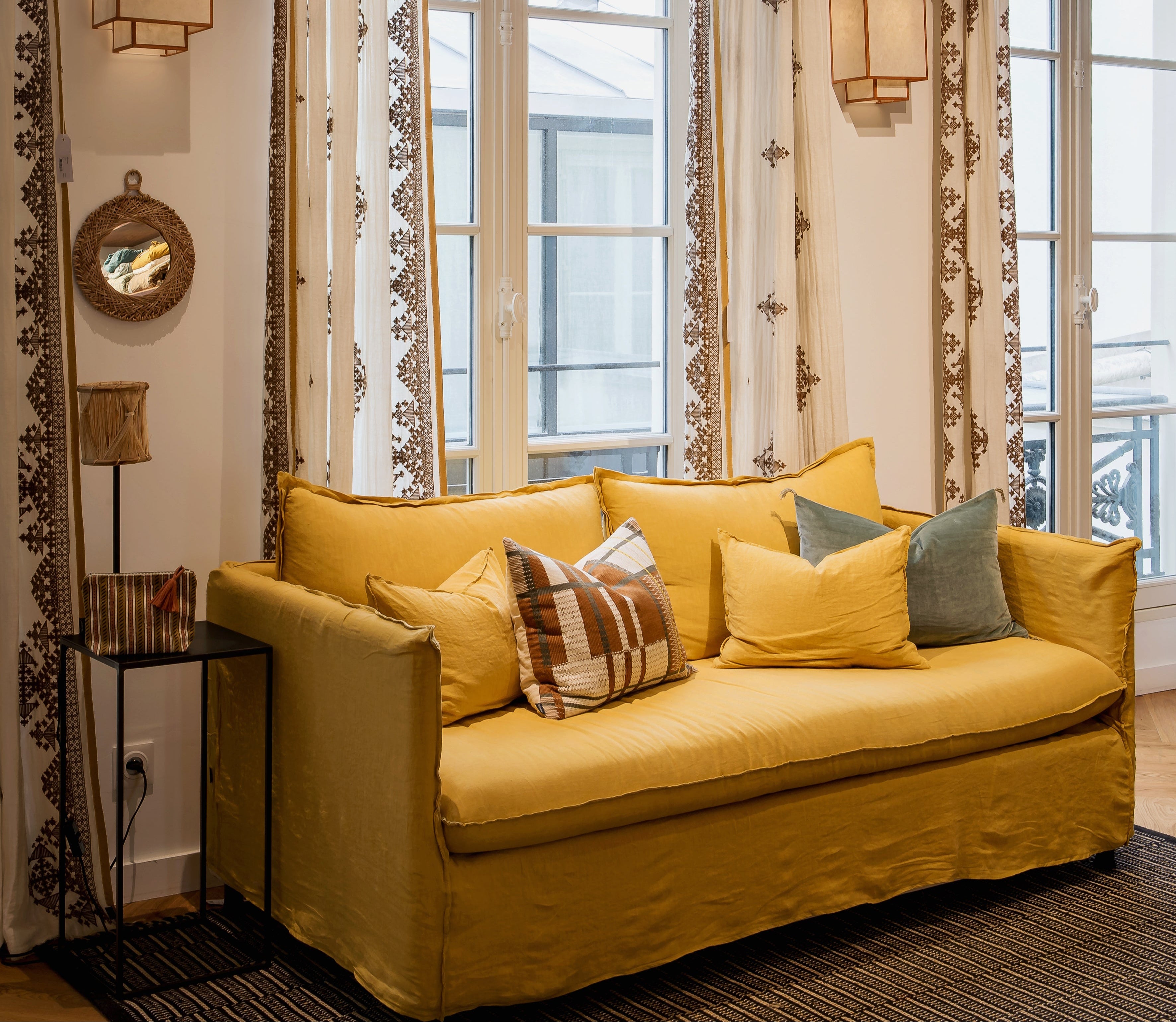 Holi sofa - 2 seater