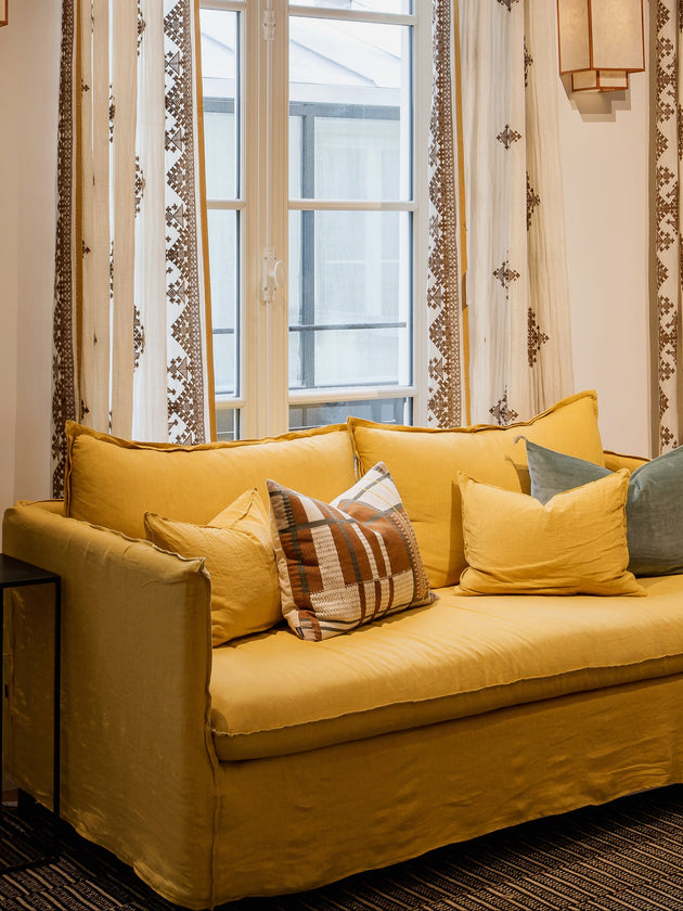 Holi sofa - 2 seater