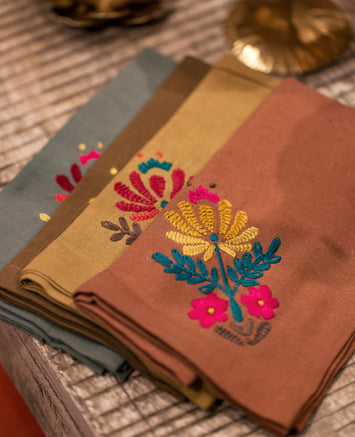 Set de 4 serviettes brodées Rosaly