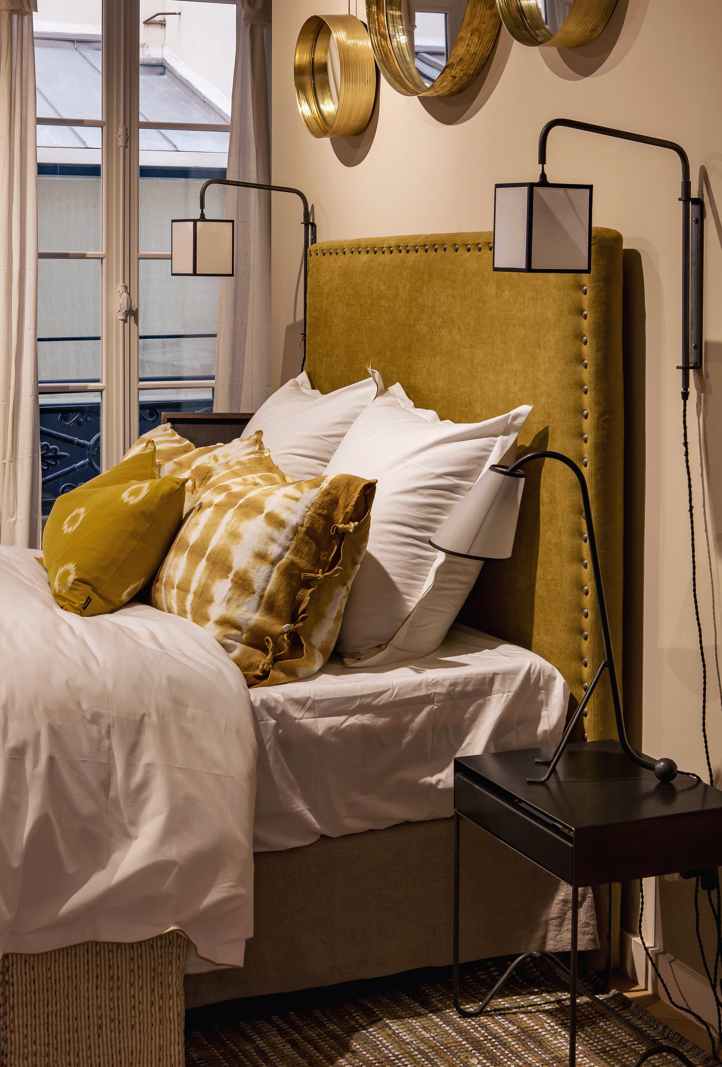 Lix table lamp base