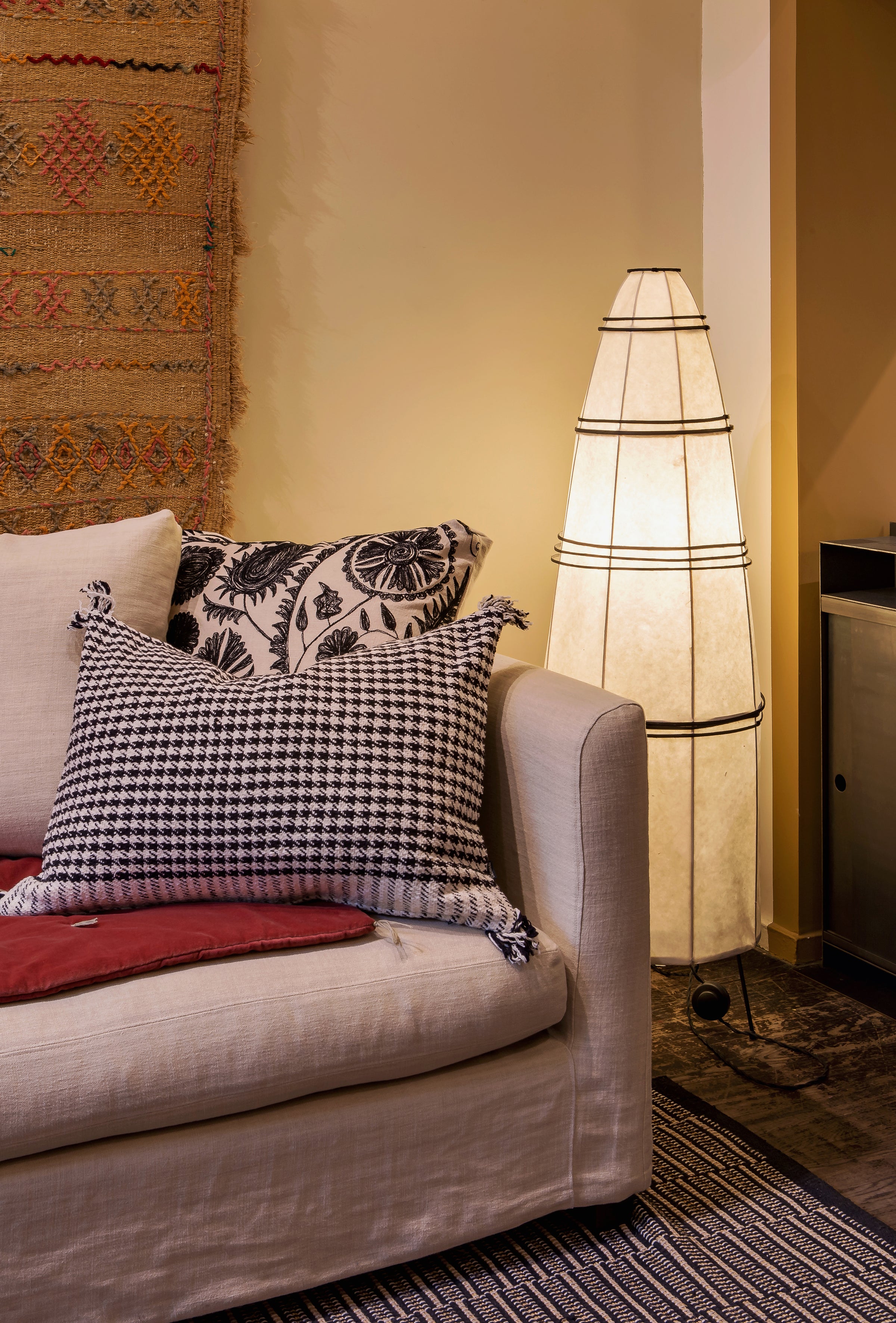 Houndstooth cushion cover