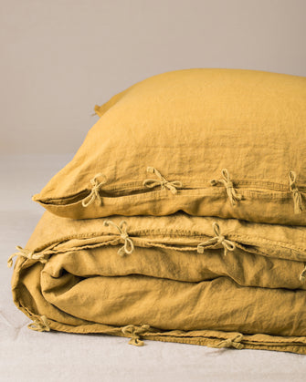 Selena bedding set - Turmeric