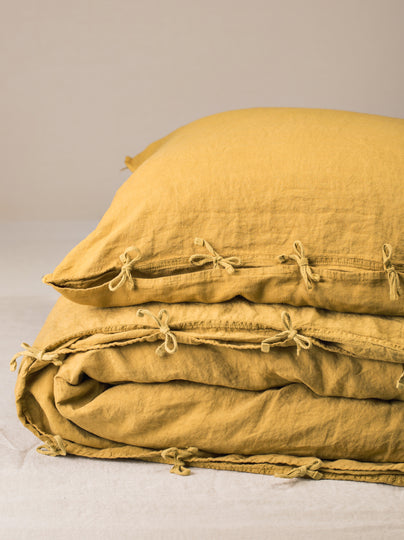 Selena bedding set - Turmeric