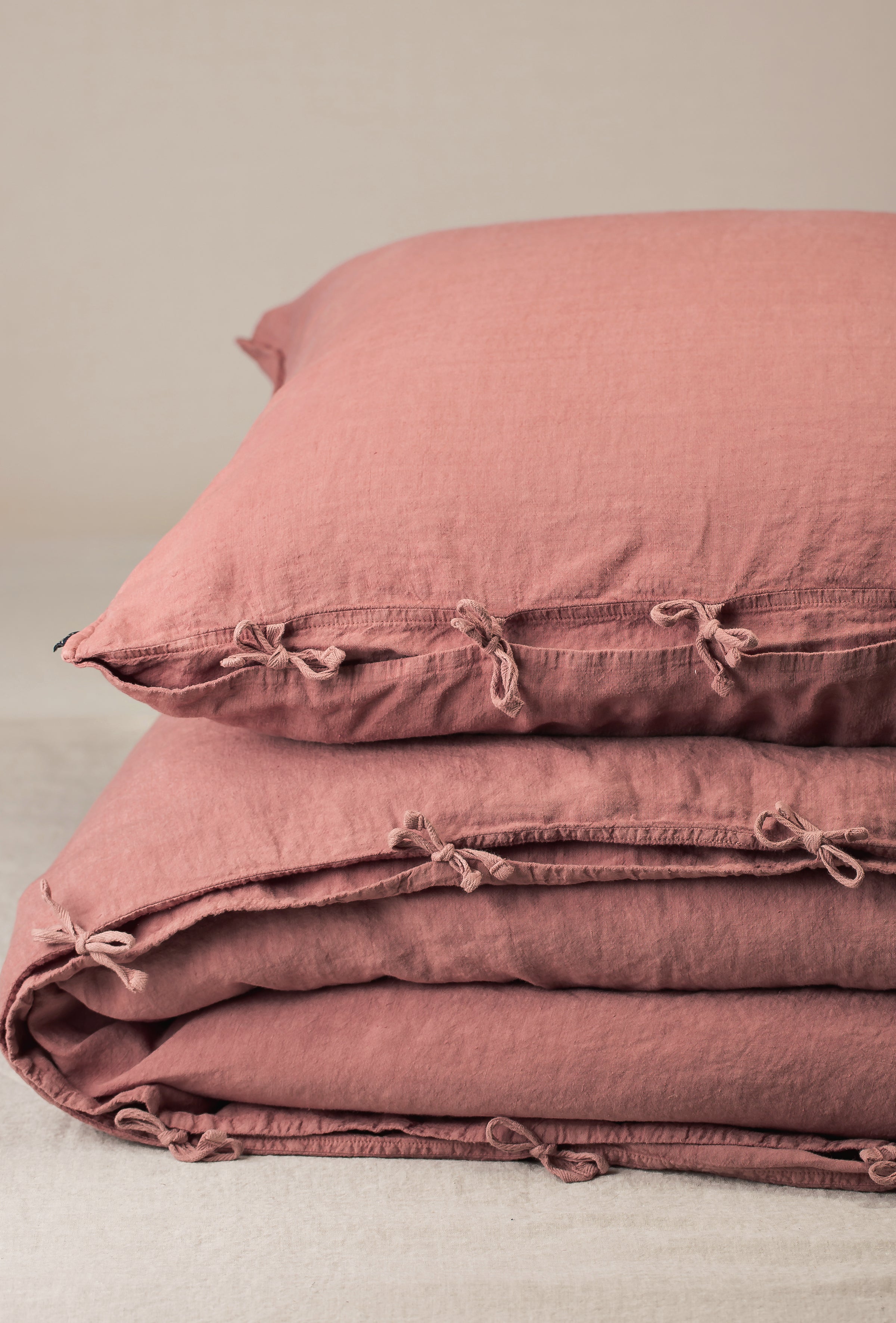 Selena Bedding Set - Camellia