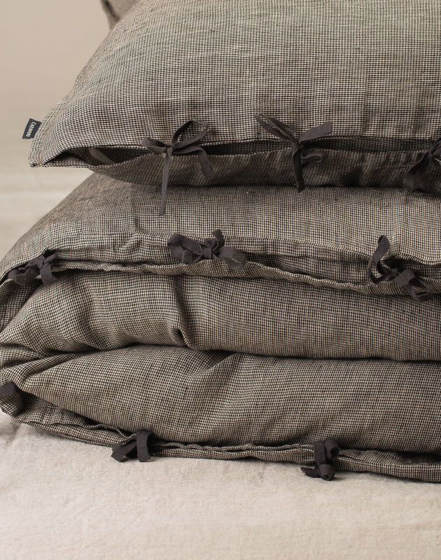 Thread by thread duvet cover