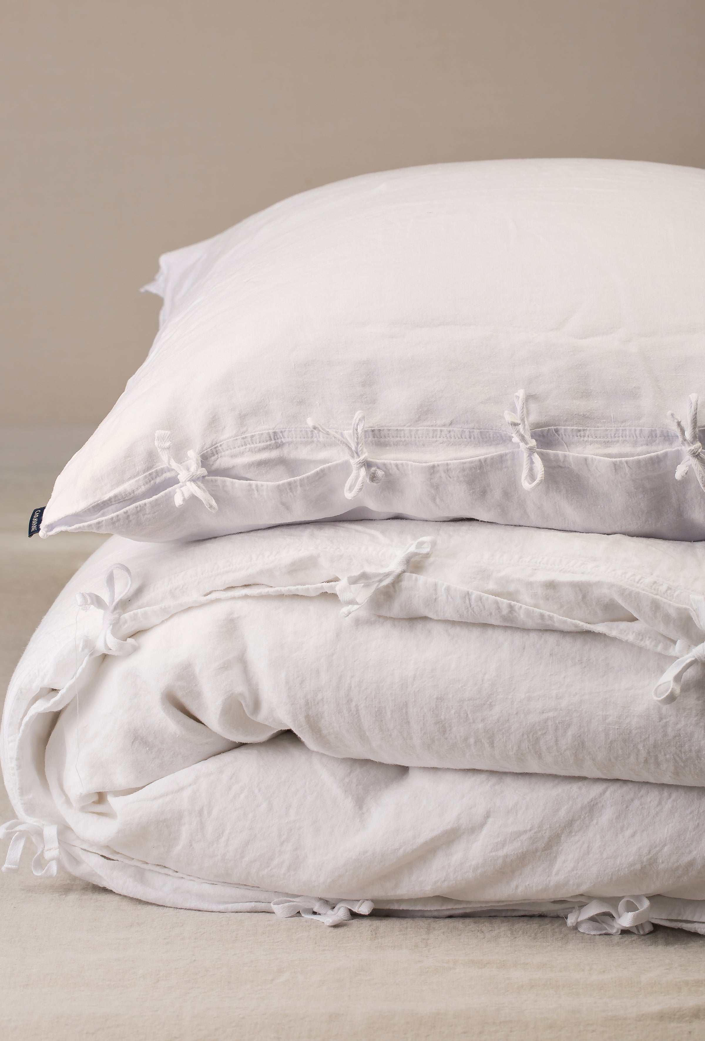 Selena Bedding Set - Snow