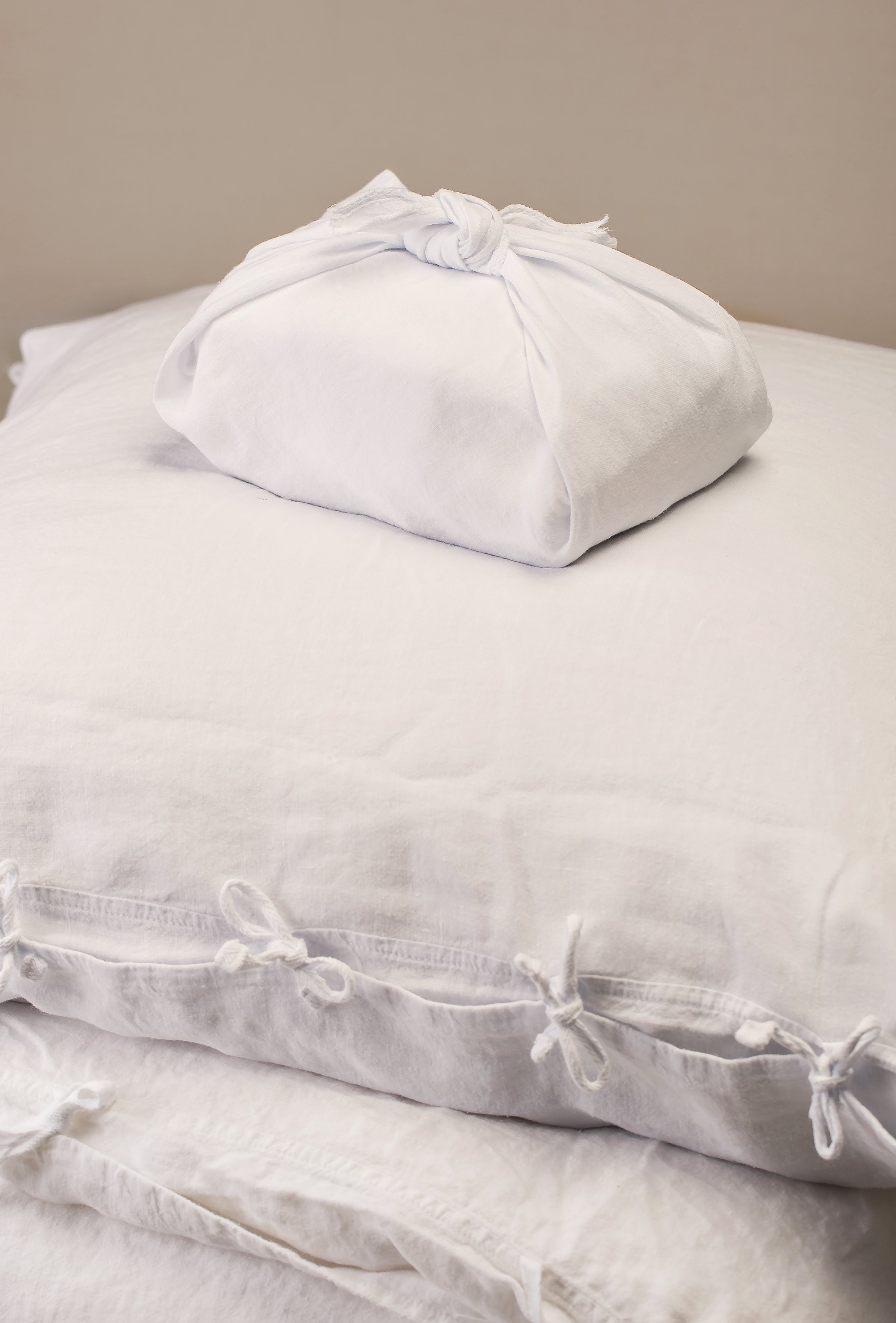 Selena Bedding Set - Snow