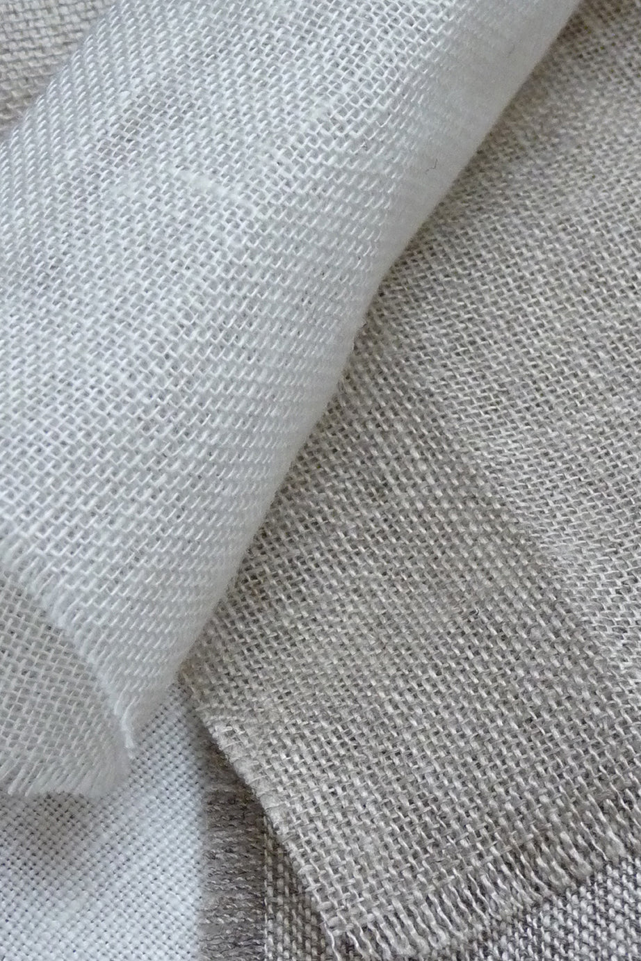 Détail du Tissu Canigo en voile de lin