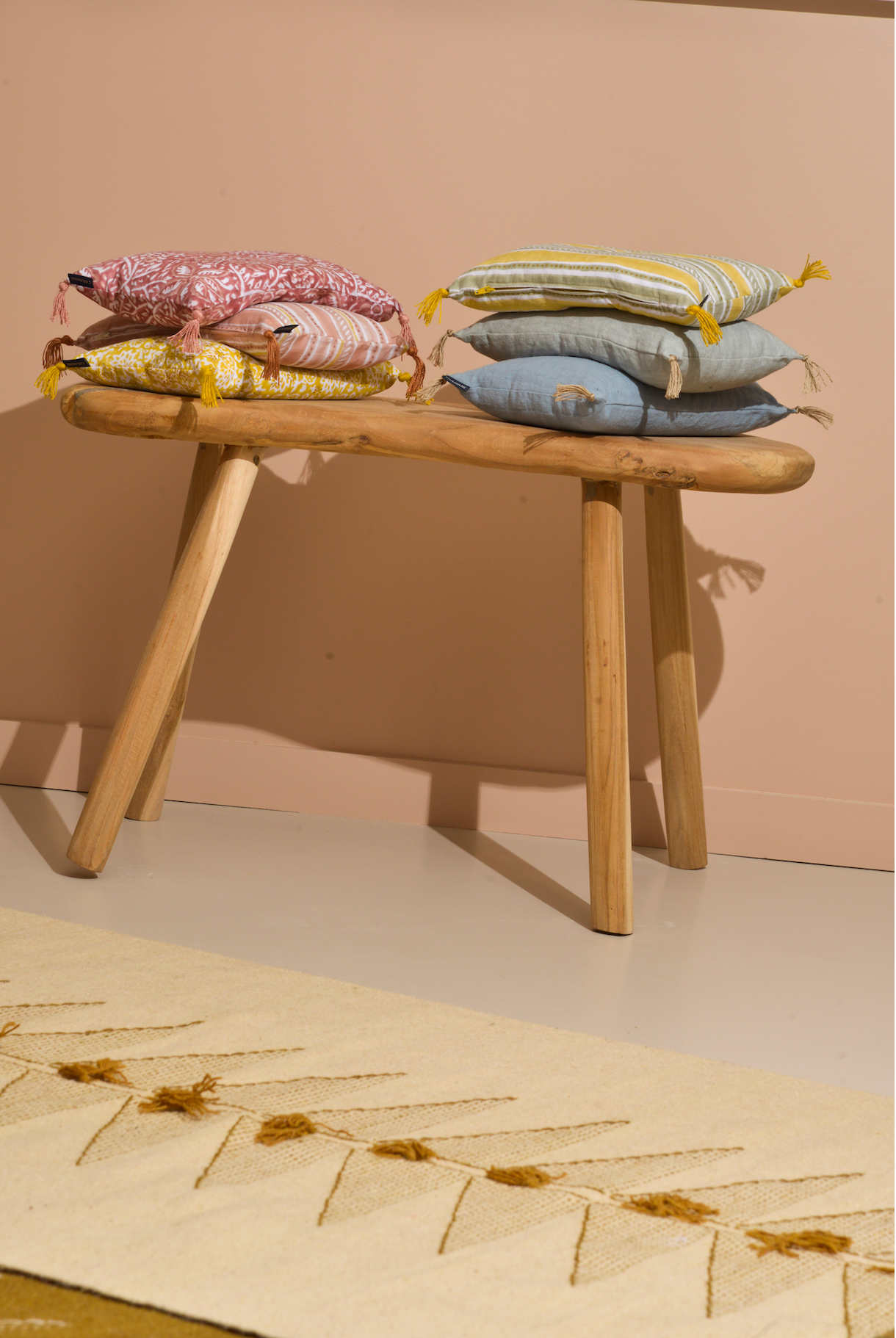 Kayu Stool