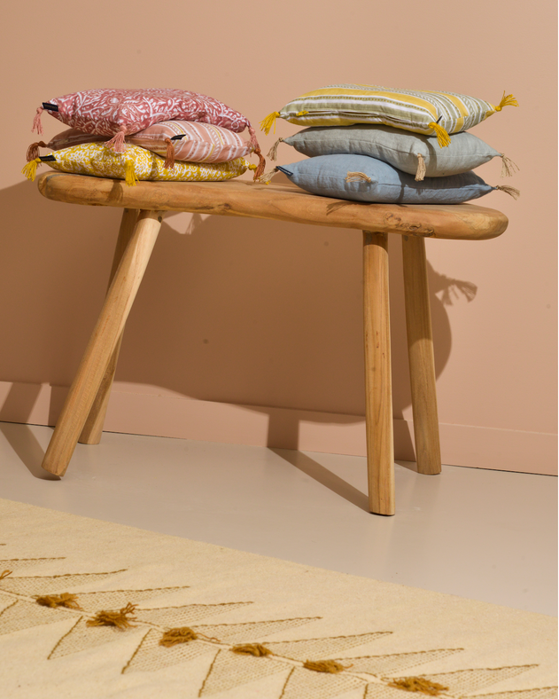 Kayu Stool