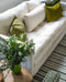 Canapé Adar en tissu clair personnalisable