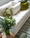 Canapé Adar en tissu clair personnalisable