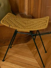 Murgi lozenge stool