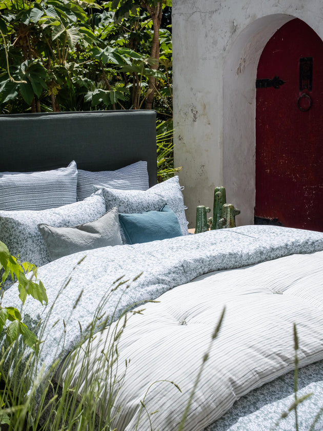 Linge de lit léger en coton pour l'été