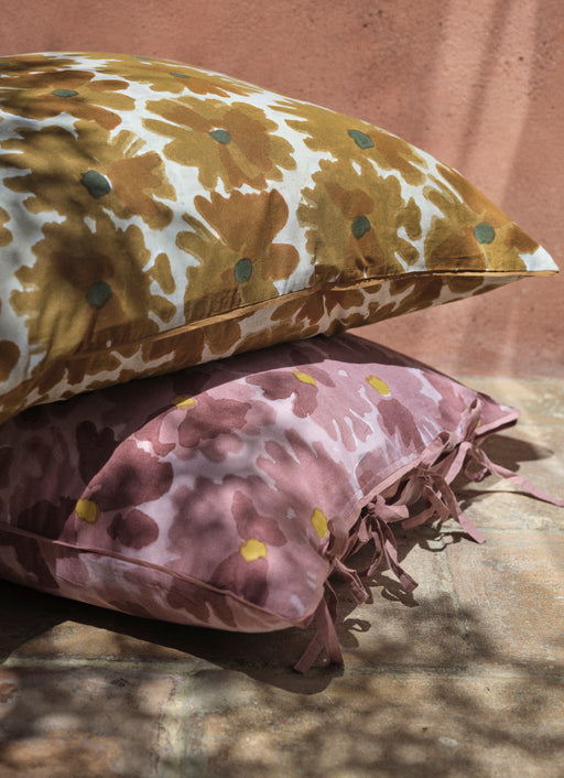 Set of 2 Peonia pillowcases