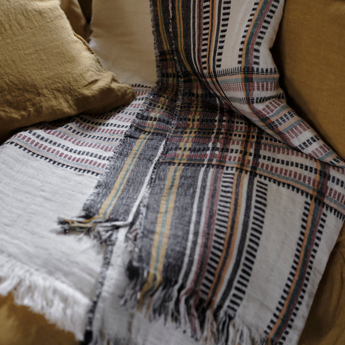 Plaid Banai