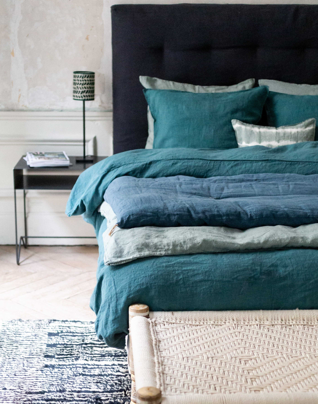 Table de chevet Také