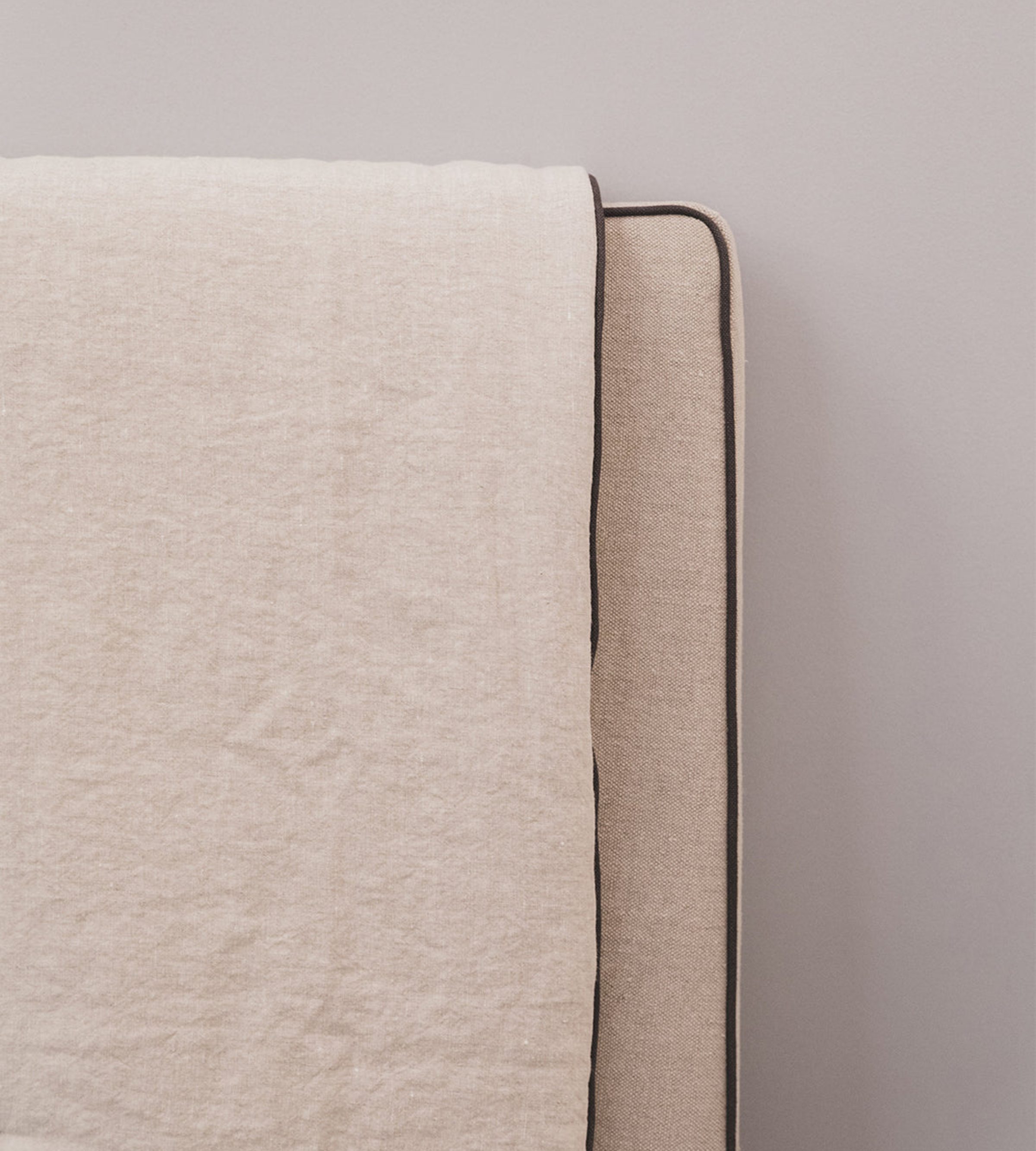 Poppi headboard