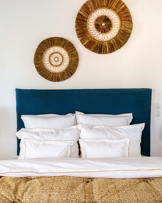 Holi headboard and bed base cover