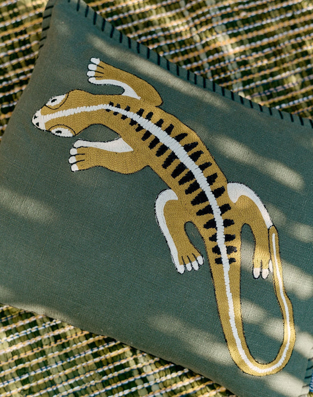 Gecko cushion cover