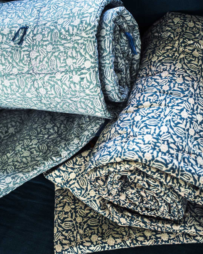 Tulipan sofa cover