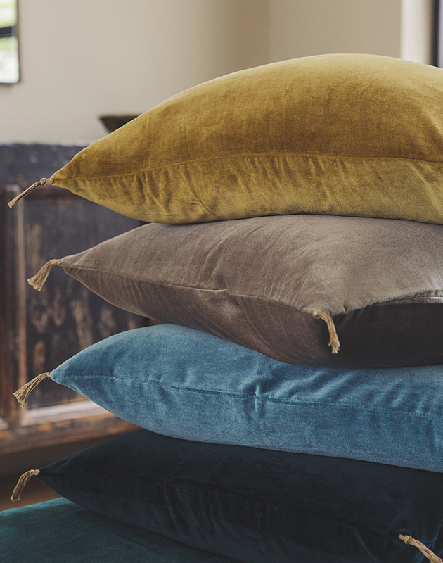 Washed velvet cushion cover