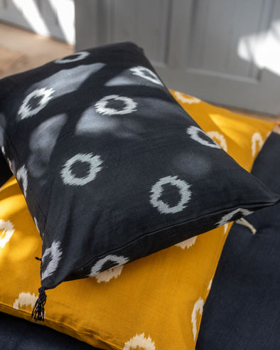 Kiran cushion cover