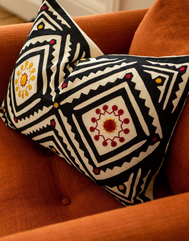 Leya cushion cover