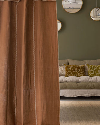 Zarif bedspread