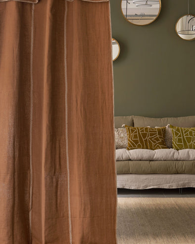 Zarif bedspread