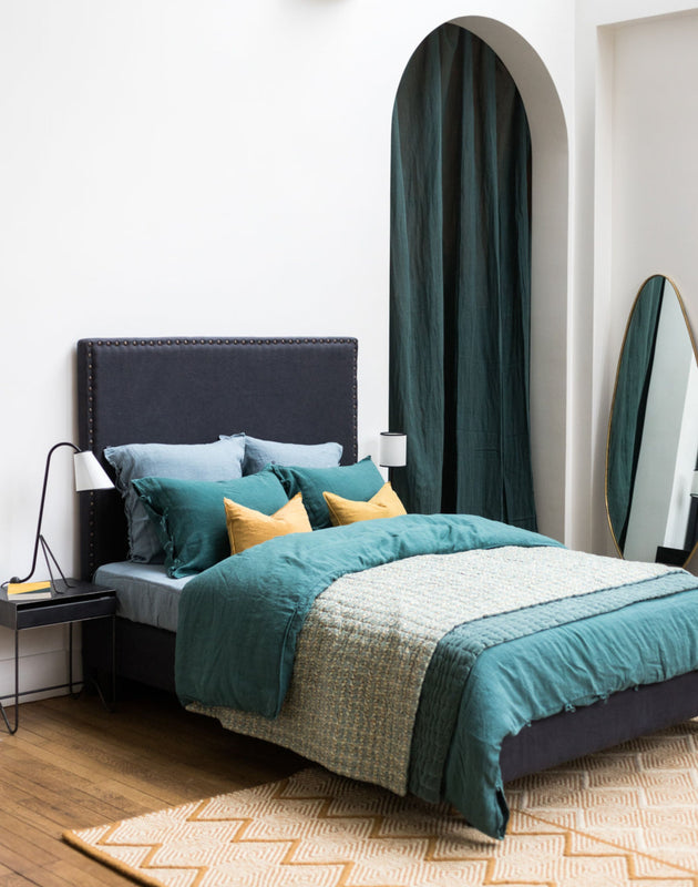 Také bedside table with drawer