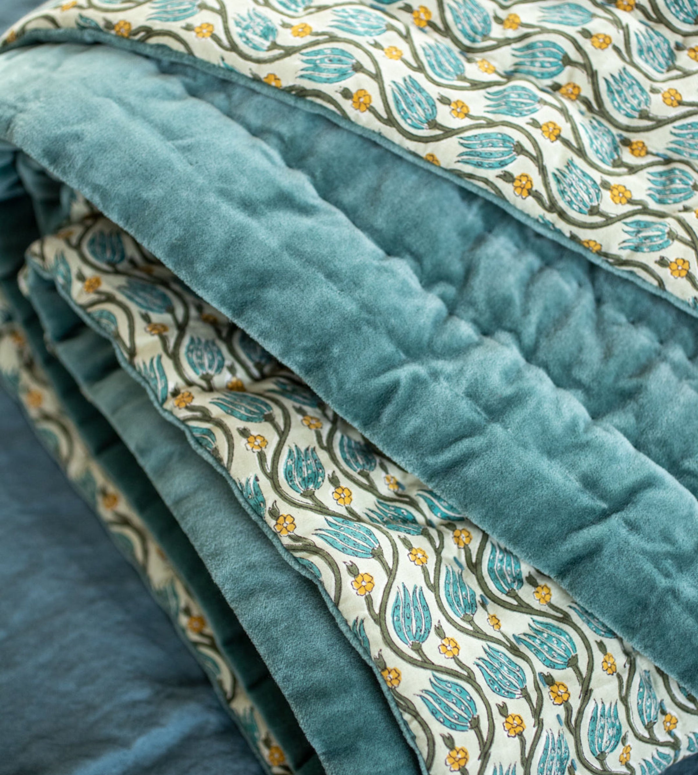 Tullio bedspread