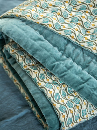 Tullio bedspread