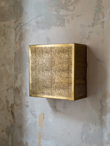 Kare wall light