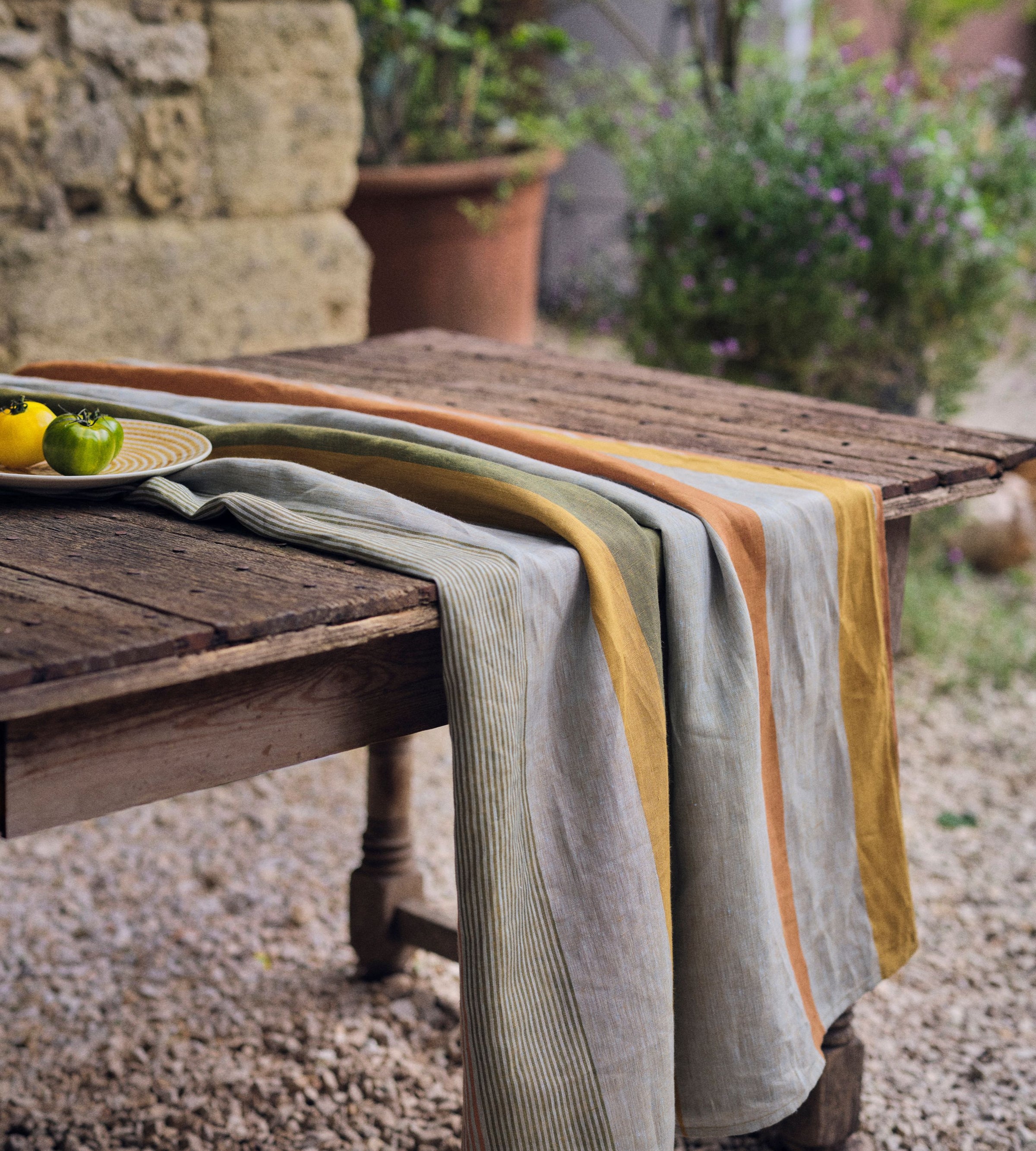 Soleo tablecloth