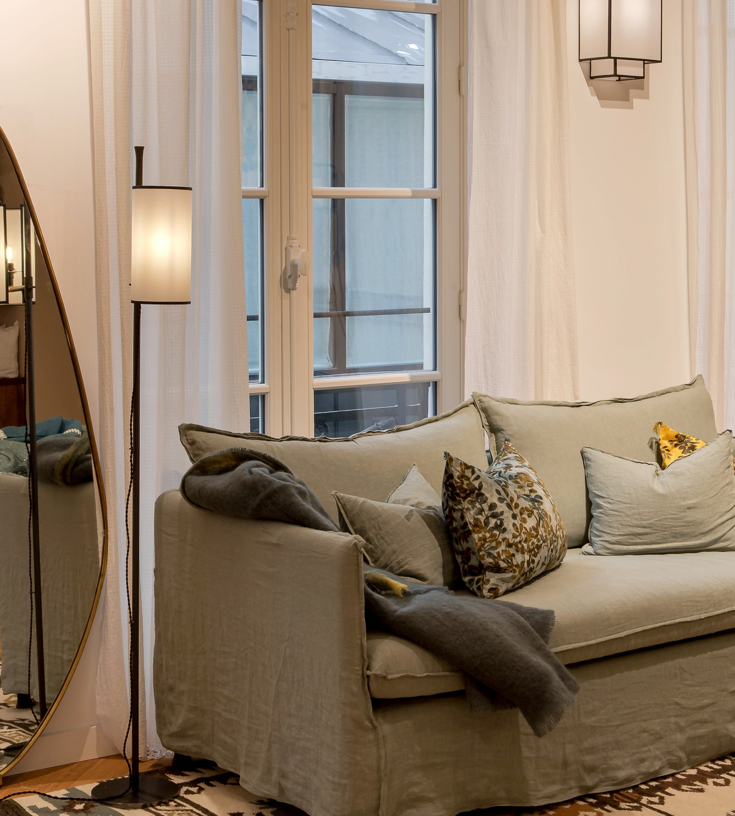 Ko floor lamp base