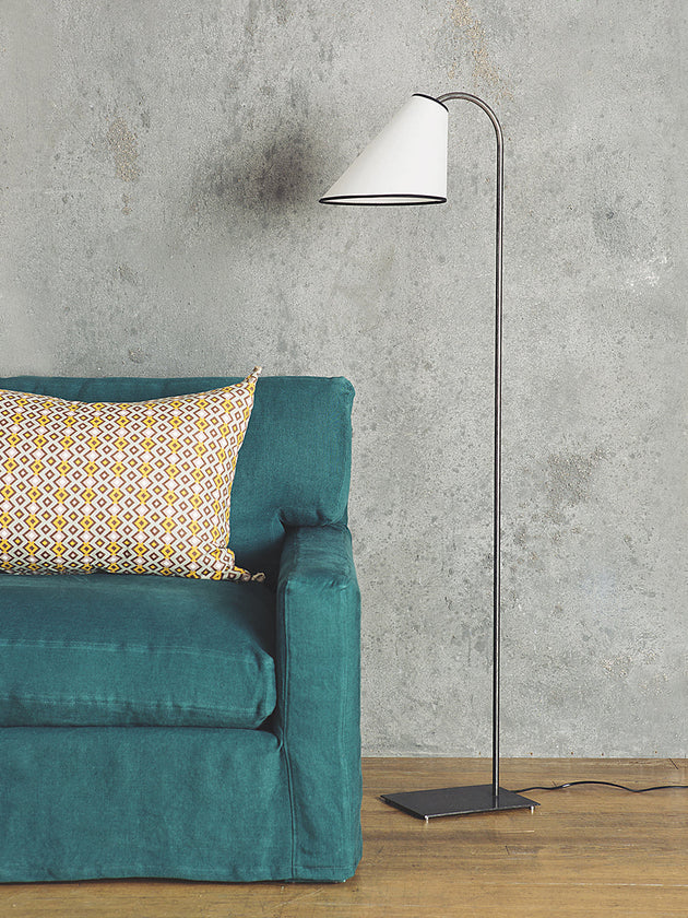 Pied de lampadaire Ella en acier brut noir