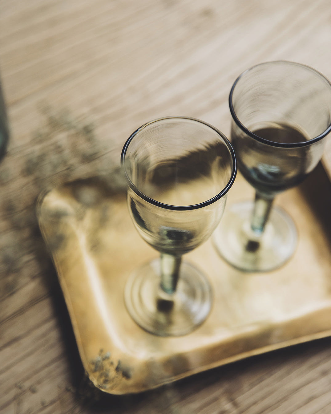 Set of 4 Hera stemmed glasses